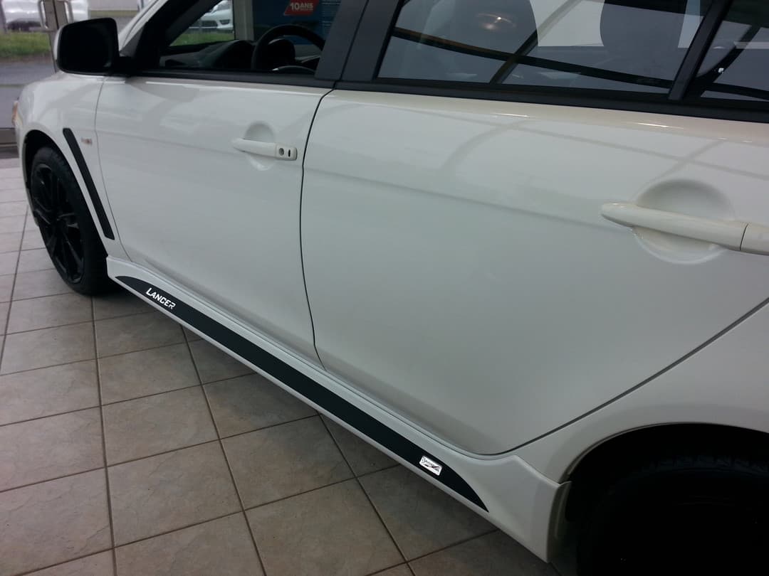 Rocker Trims A for 2008-2010 Mitsubishi Lancer