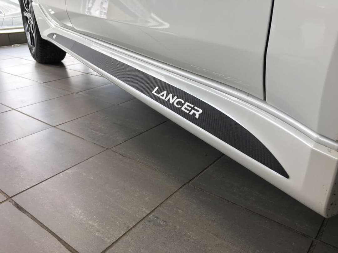 Rocker Trims A for 2008-2010 Mitsubishi Lancer